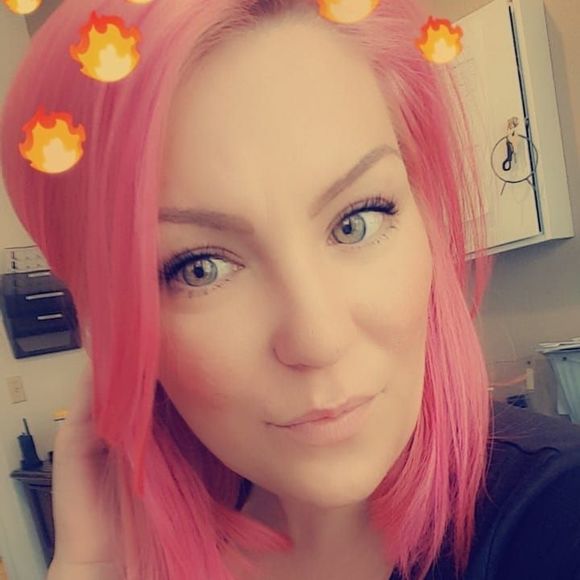 Meet your Posher, Edith - Picture 1 of 1